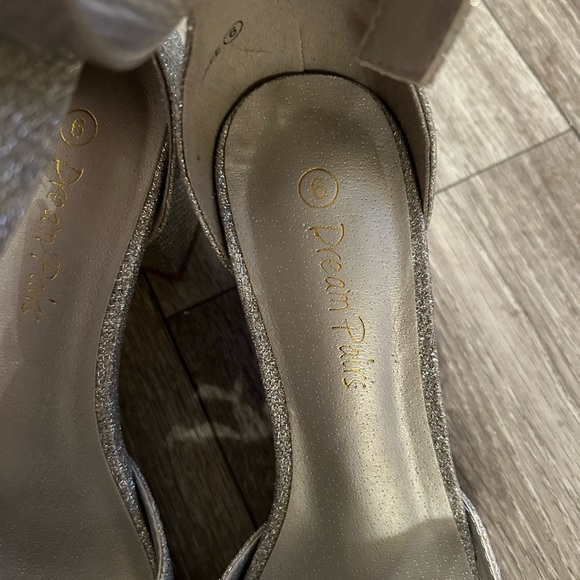 Silver sparkly heels - Picture 5 of 5